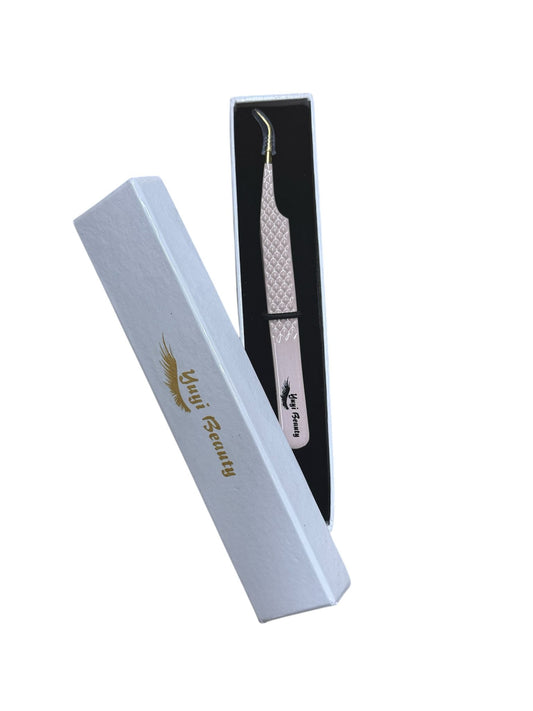 The Multi-Use Tweezer!